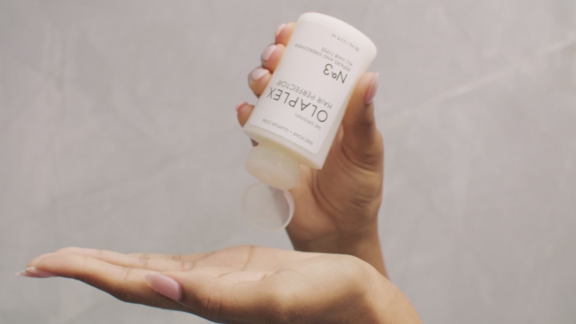 Carica il video: 